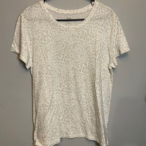 Gap Favorite T Crew Neck Top White Light Grey Leopard Print Size XL